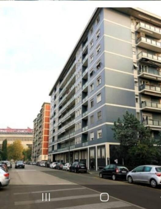 Franco Sansirohouse Rho Mi Fiera Milão Exterior foto
